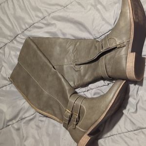Brown knee-high boots size 10